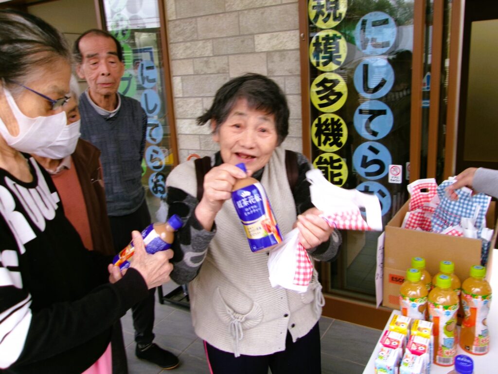グループホームにしてらお　「移動販売」イベント開催しました！